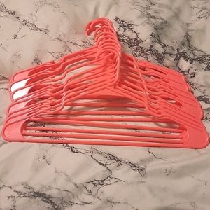 Barbie pink hangers - Adult size✨️: 15 total